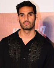 Ahan_Shetty_at_the_premiere_of_Hunter_–_Tootega_Nahi_Todega_(cropped)